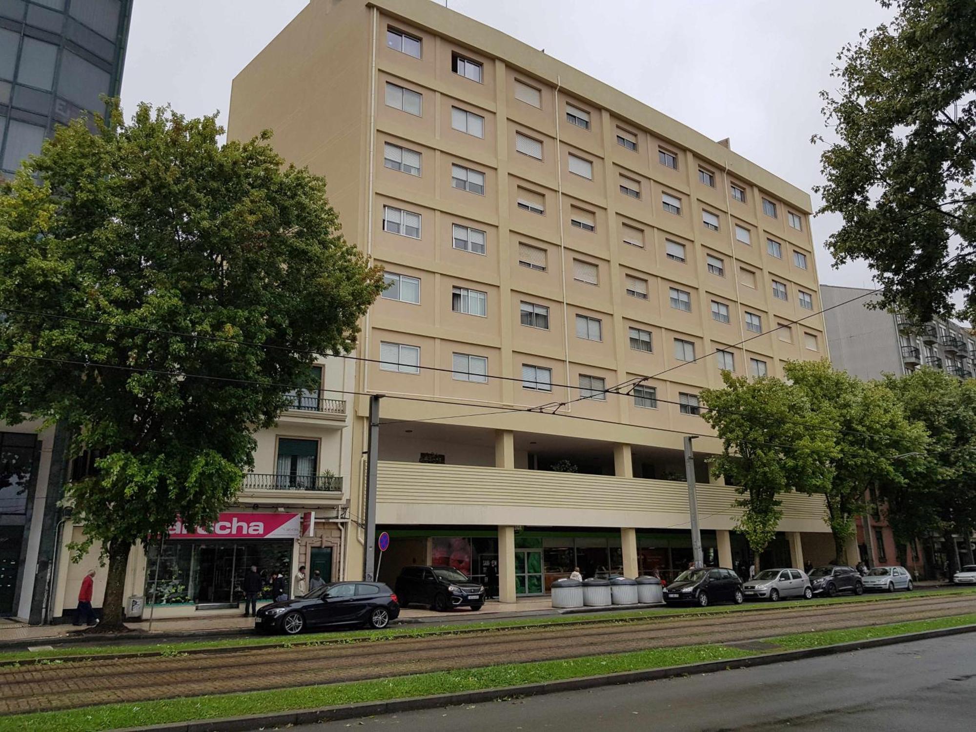 Violet House Your Place To Stay บีลาโนวาเดกายา ภายนอก รูปภาพ